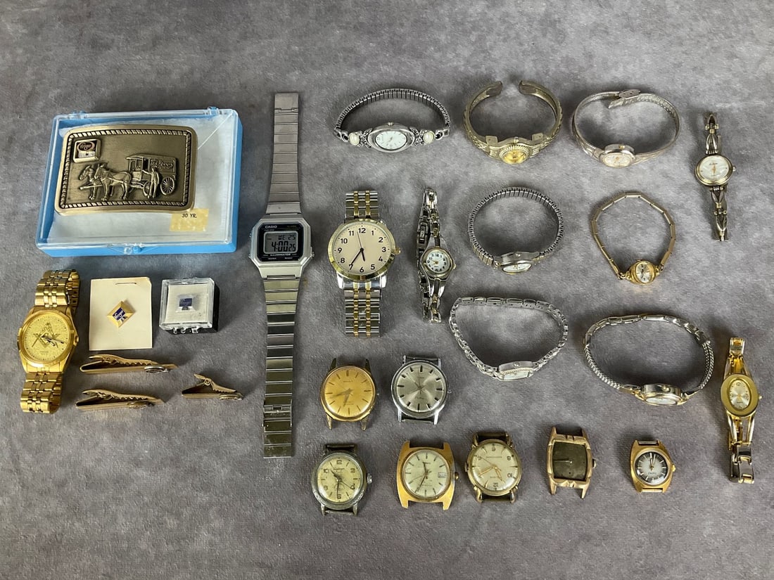 Wristwatches & Kroger Pieces (1 of 16)