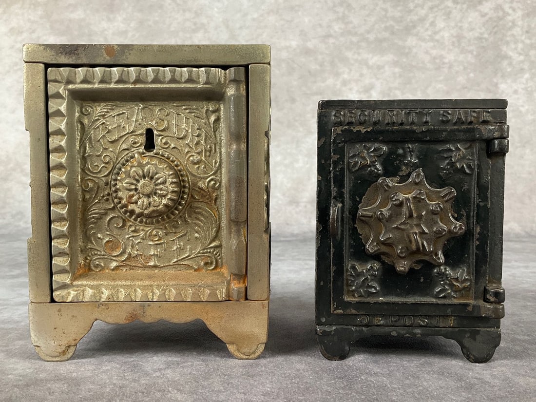 Cast Iron Still Safe Banks (1 of 9)