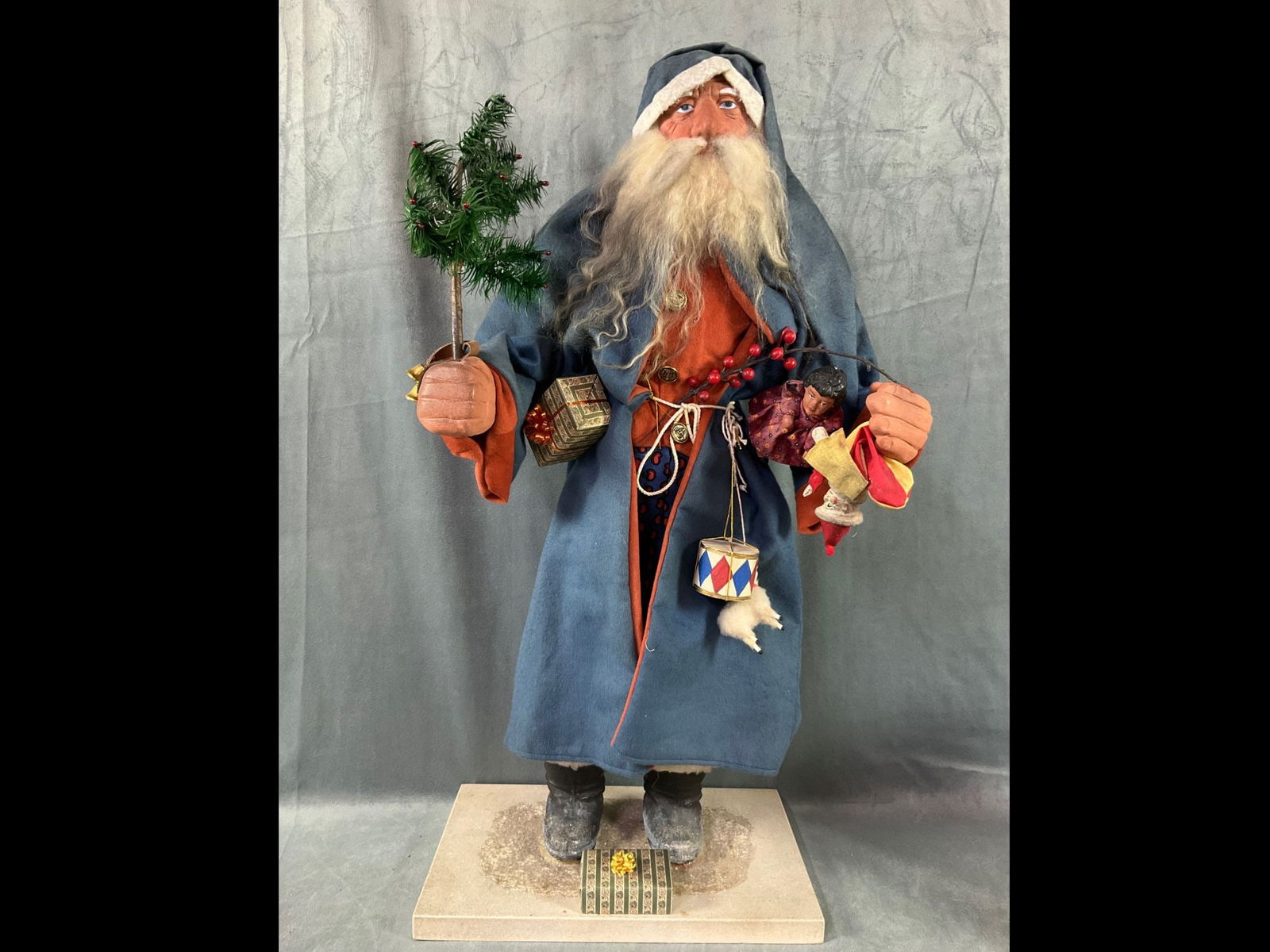 25 Inch Tall Artisan Antique Style Santa (1 of 8)