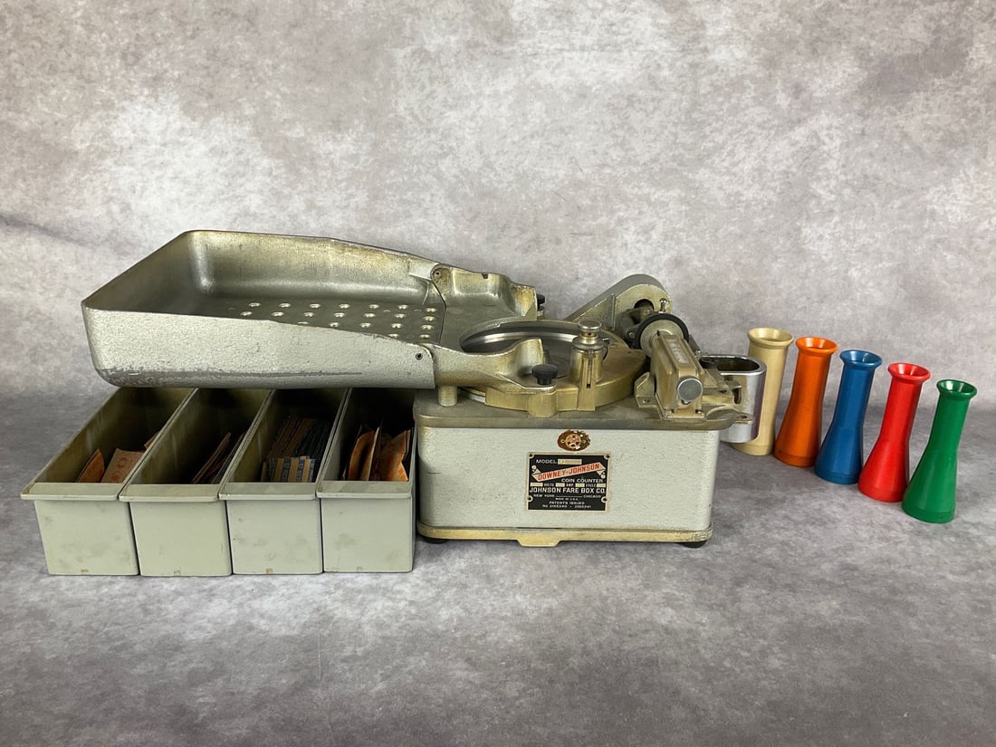 Pulaski Bottling Coin Counter by Downey - Johnson (1 of 17)