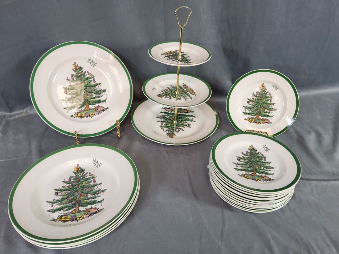 Spode Christmas Three Tiered Server (1 of 8)