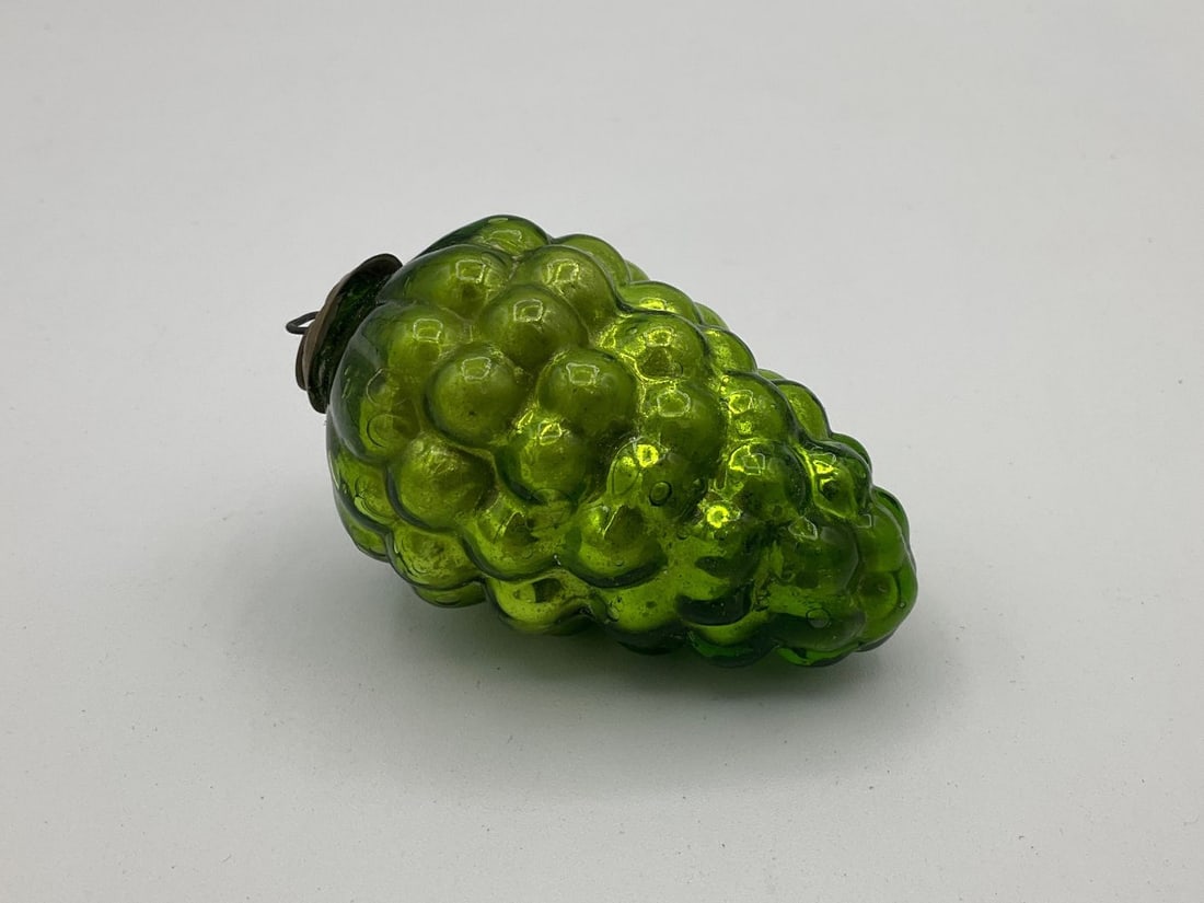 Antique Green Grape Cluster Glass Kugel Ornament (1 of 5)