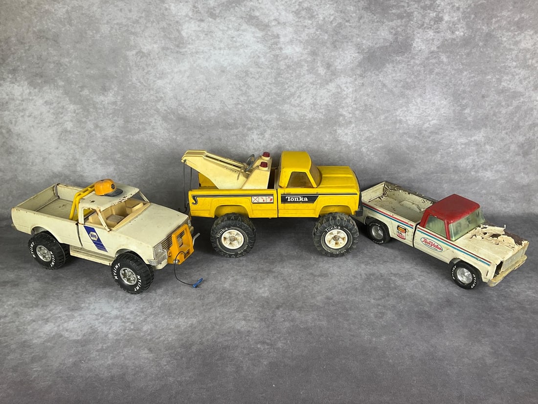 Tonka & Nylint Pressed Steel Trucks (1 of 20)