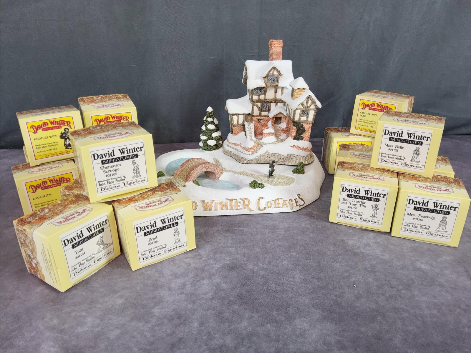 Winterville Square, Scrooge, Dickens Figurines (1 of 6)