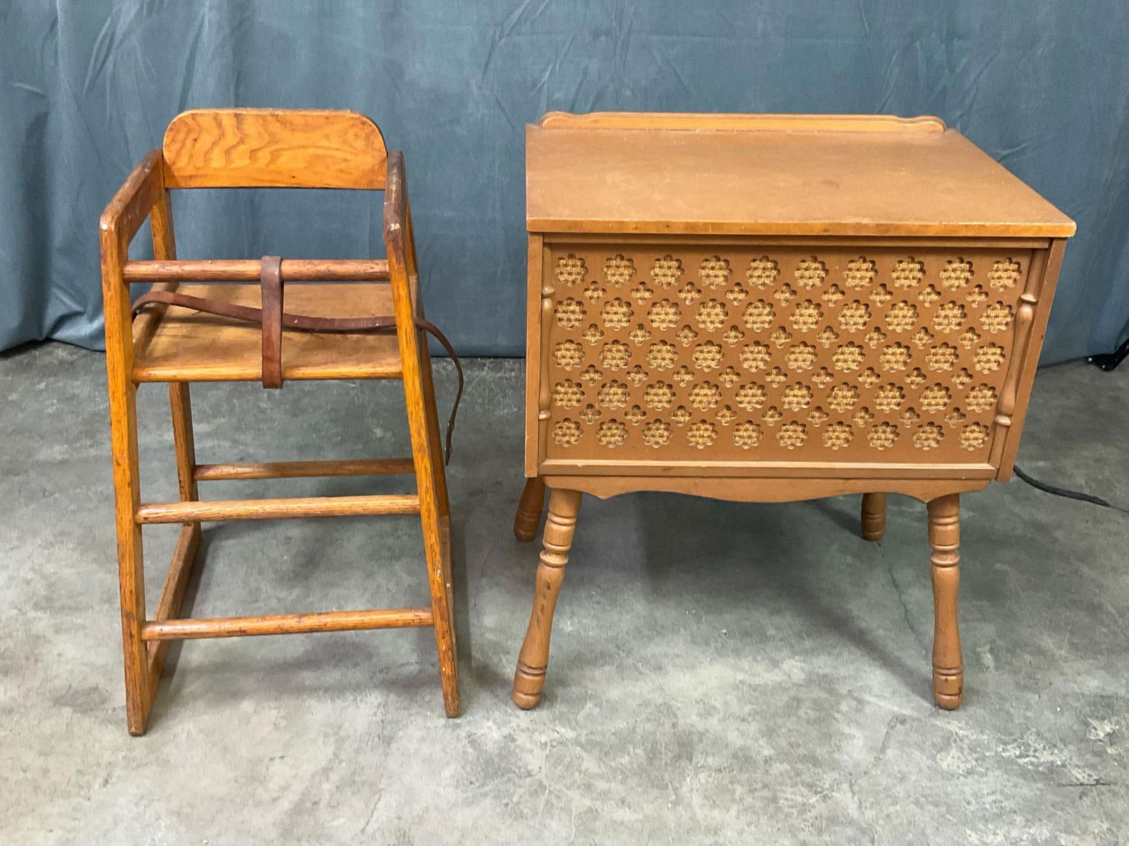 Vintage Stereo & High Chair (1 of 11)