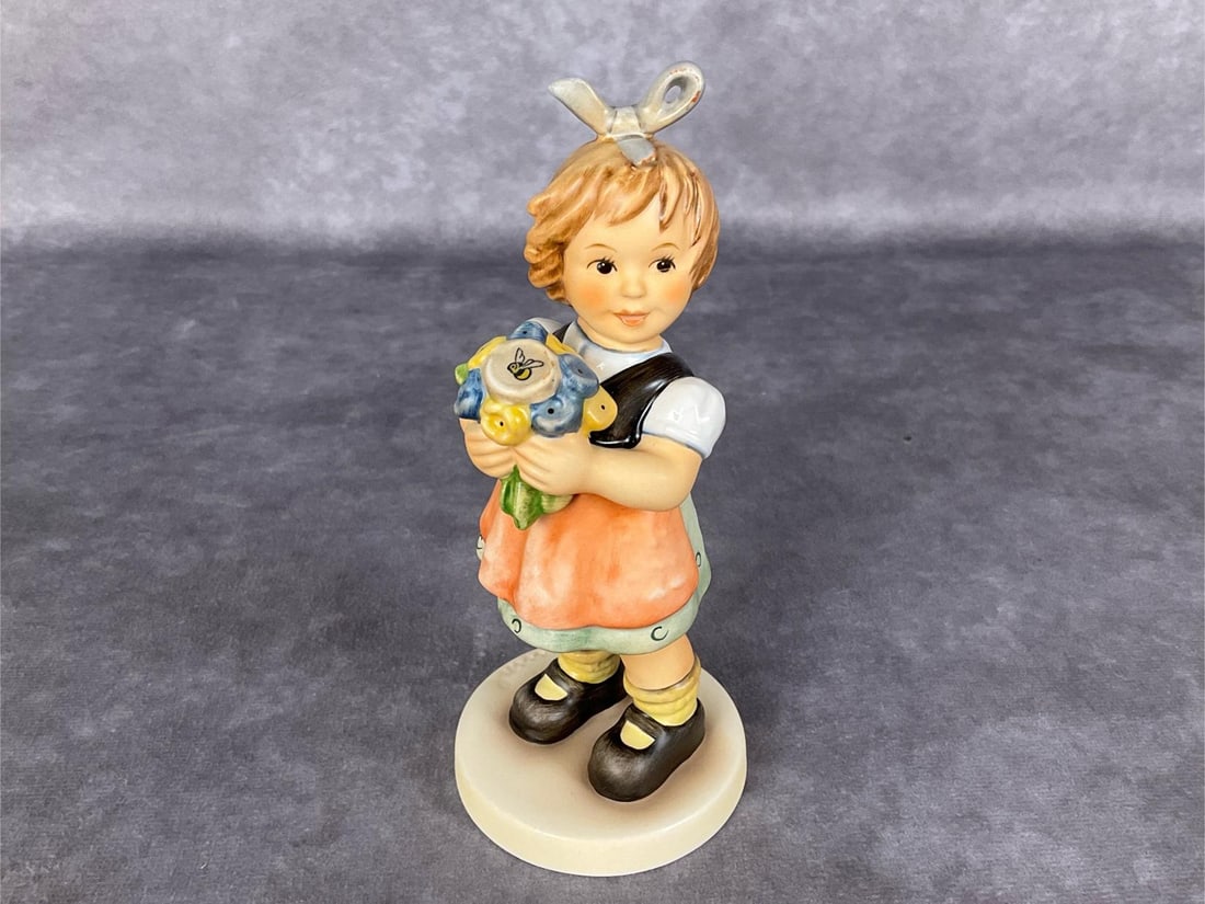 Precious Bouquet: Hum 2282 100th Anniversary exclusive. TMK 9. Includes original box. 6 inches tall. Good condition.