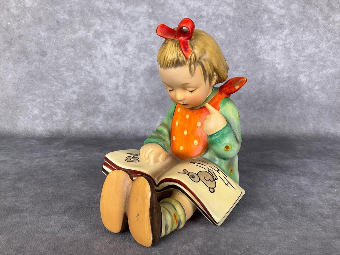 Girl Book Worm Bookend TMK 1 (1 of 10)