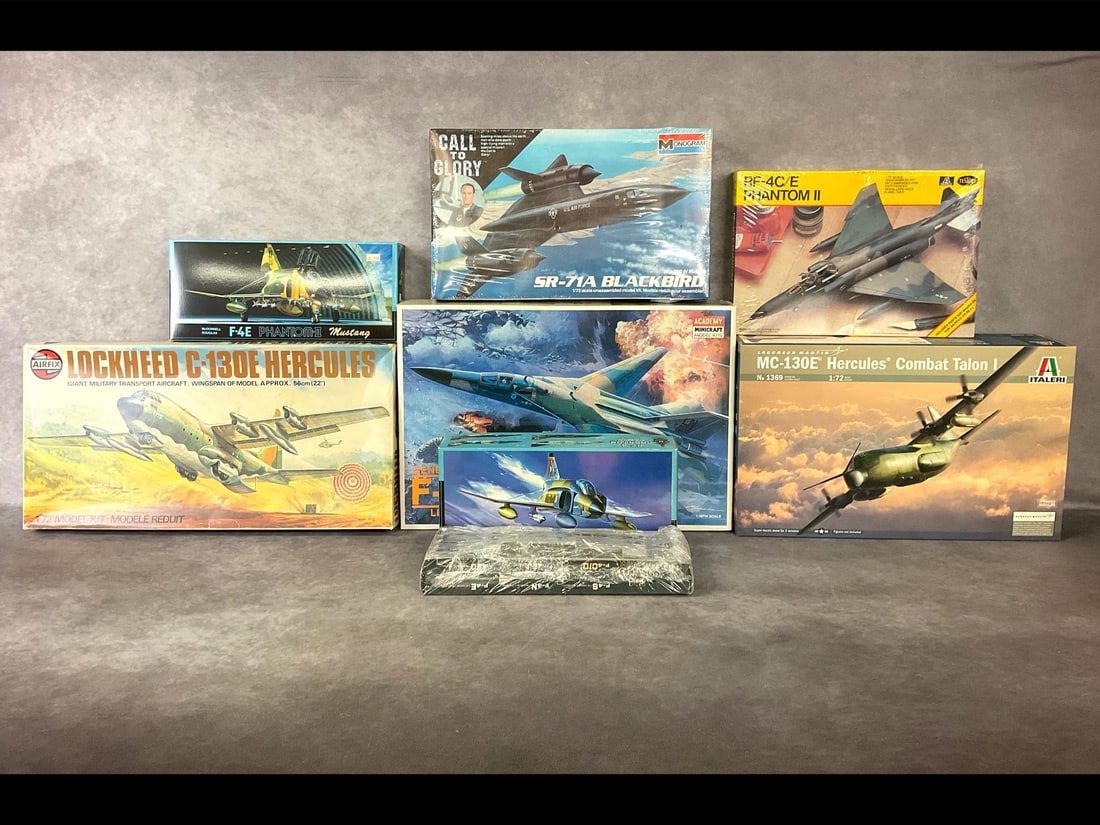 Aircraft Model Kits (1 of 11)