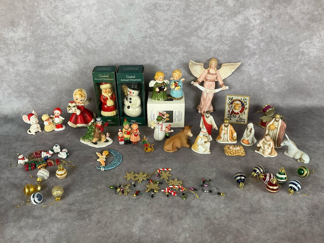 Lefton , Goebel & Vintage Christmas (1 of 13)