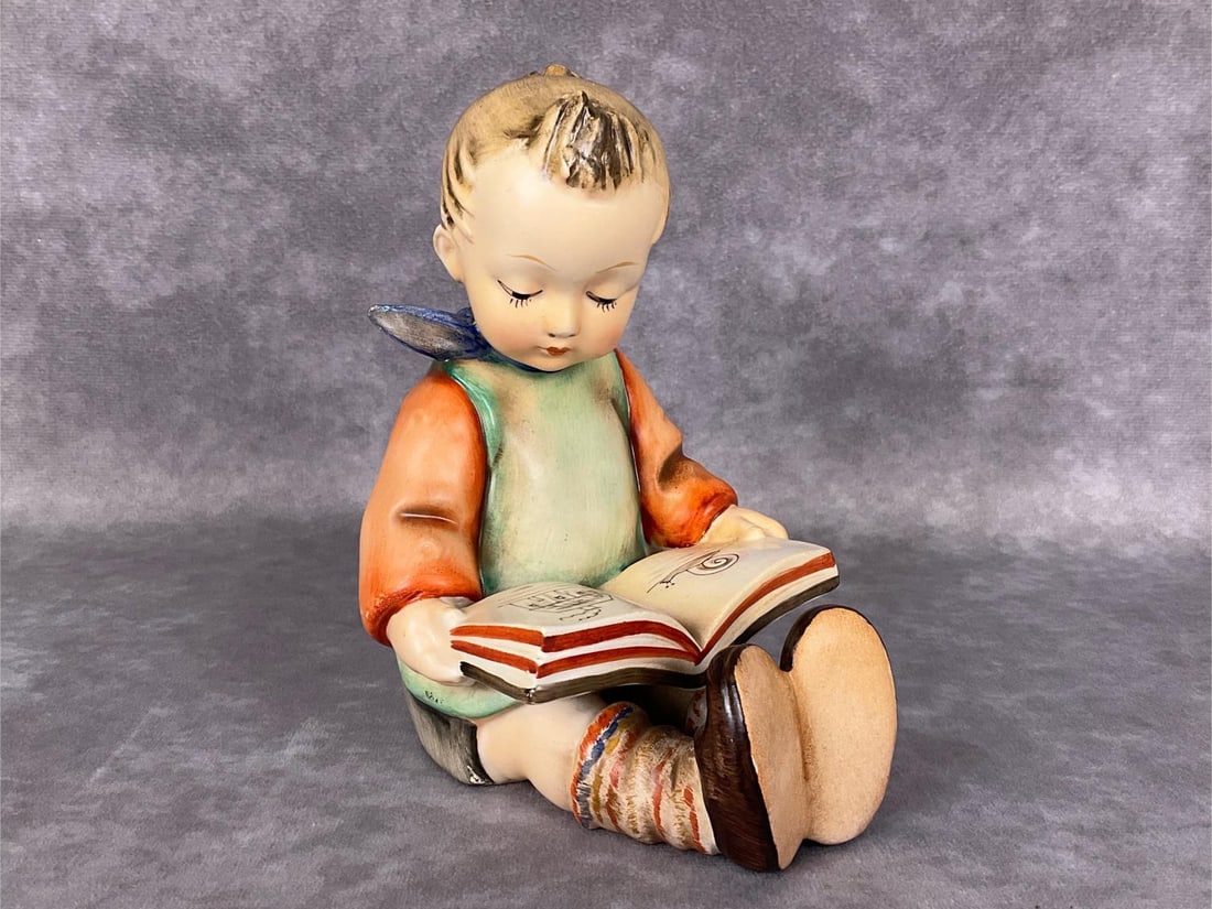 Book Worm Boy TMK 1 (1 of 8)