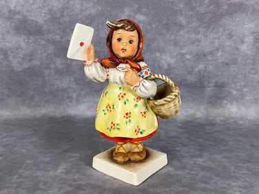 Slavic Girl International Hummel