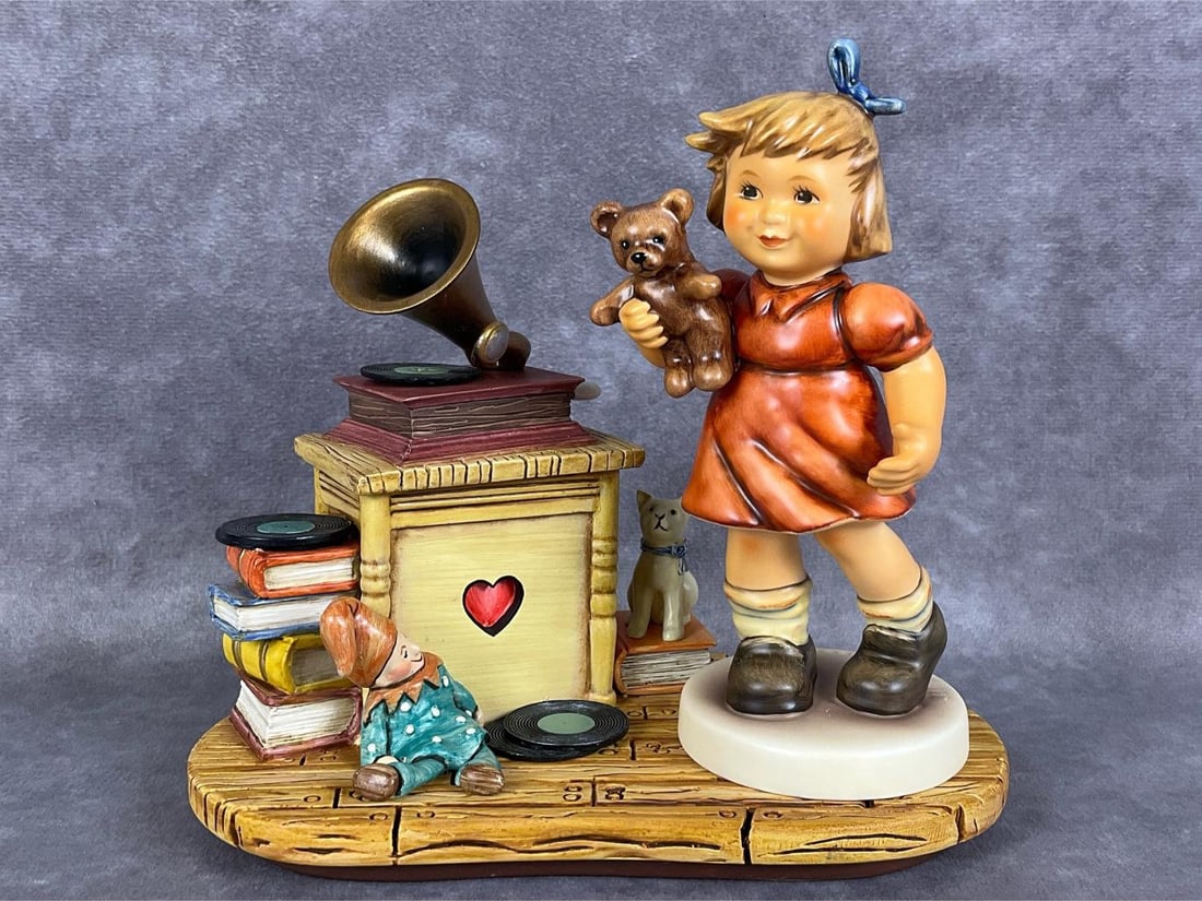 Shall We Dance? Collector Set: Hum 2177 TMK 8 with Premier Edition backstamp and 5.75 inch height, along with matching Hummelscape Time To Dance mark #1080-D. Both in good condition with original boxes which do exhibit shelfwear an
