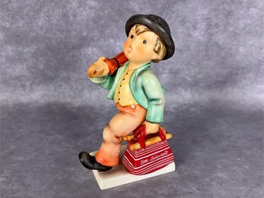 Merry Wanderer - Little Switzerland