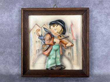 Little Fiddler Plaque with Wood Frame