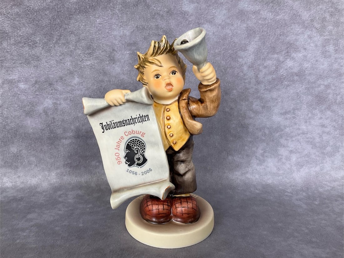 Proclamation - Miller Collection: Hum 2095. TMK 8. Limitiere Auflage (Limited Edition) #065 of 950. Sticker on back of scroll designates this as being an Authentic Figurine from the Private Collection of Ruth A. and Robert L. Miller. 
