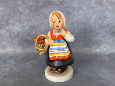 Swedish Girl International Hummel