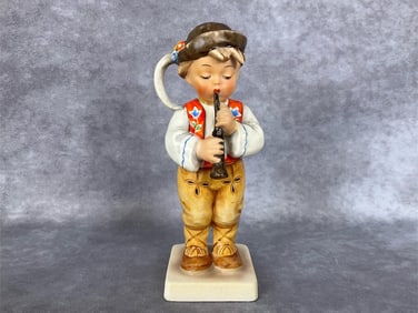 Slovak Boy - International Hummel