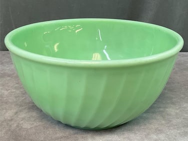 Jadeite Swirl Bowl