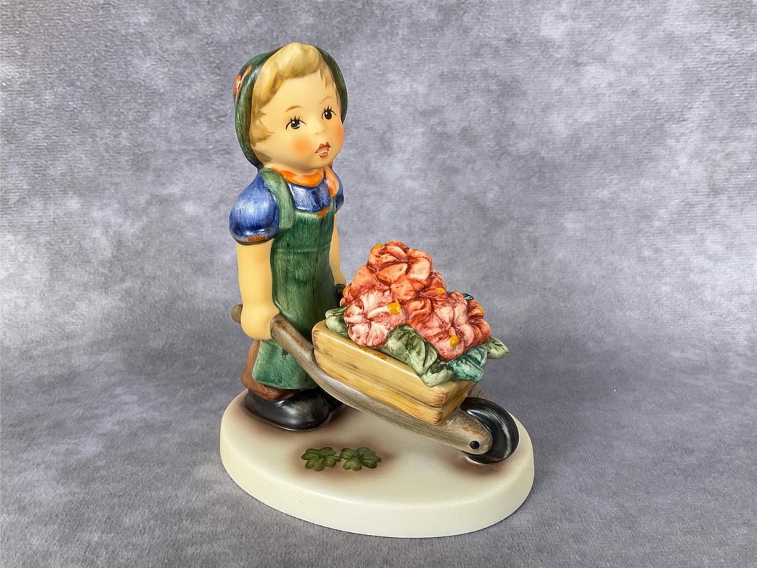 Little Landscaper with Hibiscus (1 of 7)