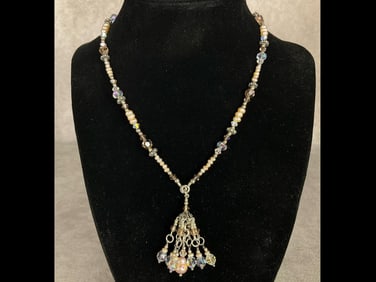 Tres Jolie Necklace