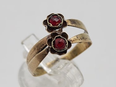 Early Victorian Gold & Garnet Ring