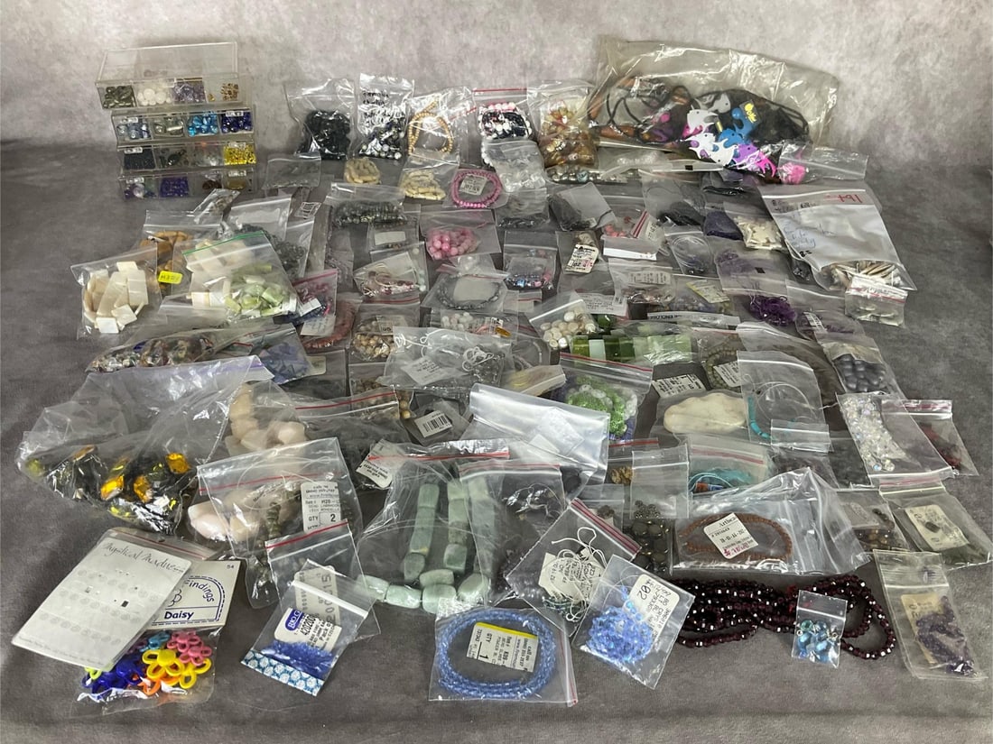 Jewelry Making Beads & Supplies: Faceted crystal beads, shell beads, gemstone and marble beads, seed beads, and more. Variety of colors and sizes. Good condition.
