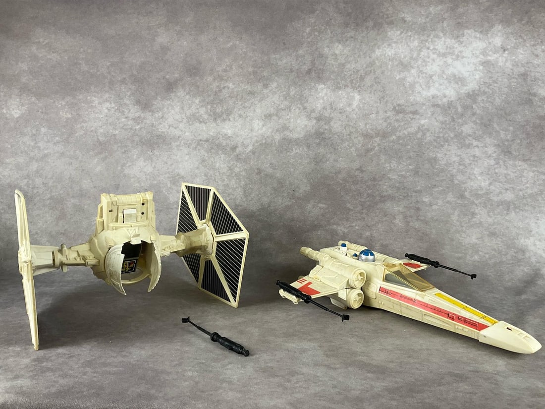 Star Wars X- Wing Fighter & Imperial TIE Fighter: 1978, made by Kenner Toys. Both toys appear complete, but are in fair condition. Heavy yellowing, taped labels, and heavy play wear. TIE fighter is taped together. These items are considered parts onl