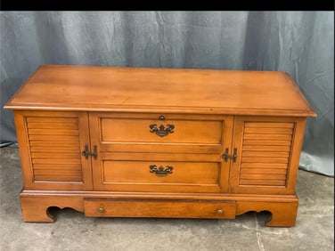 Lane Cedar Chest