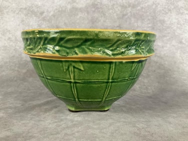 Mid-Century McCoy Shoulder Bowl