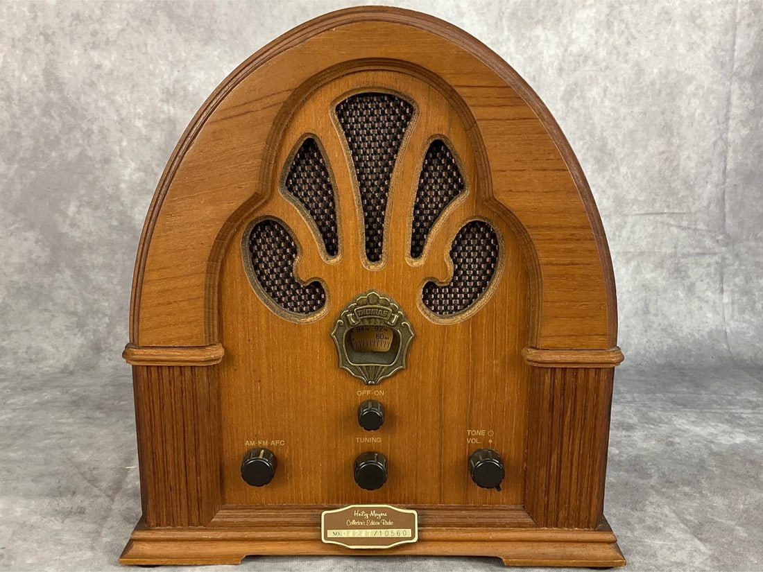 Thomas Collectors Edition Radio: Desk top radio. Turns on, illuminates, and the speaker functions. Good condition. Radio measures 11 inches long x 12 inches wide x 12 inches in height.
