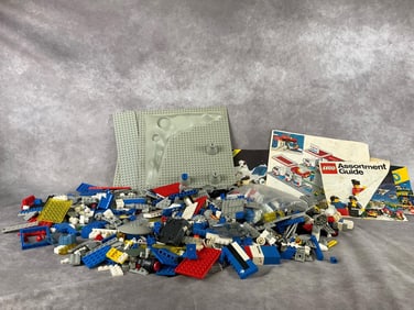 Assorted 1970's & 1980's LEGOS