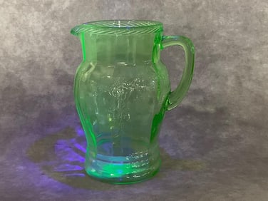 Anchor Hocking Cameo Uranium Pitcher