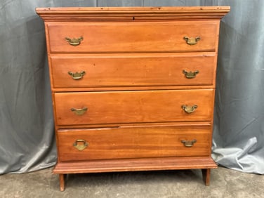 Lift Top Dresser