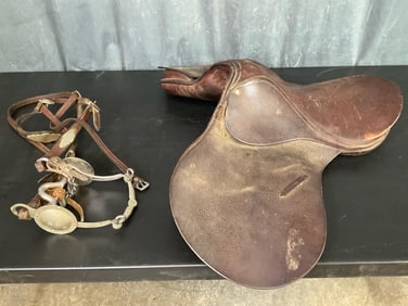 Cortina English Saddle