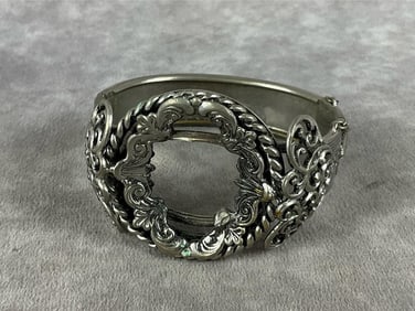 Art Nouveau Bangle