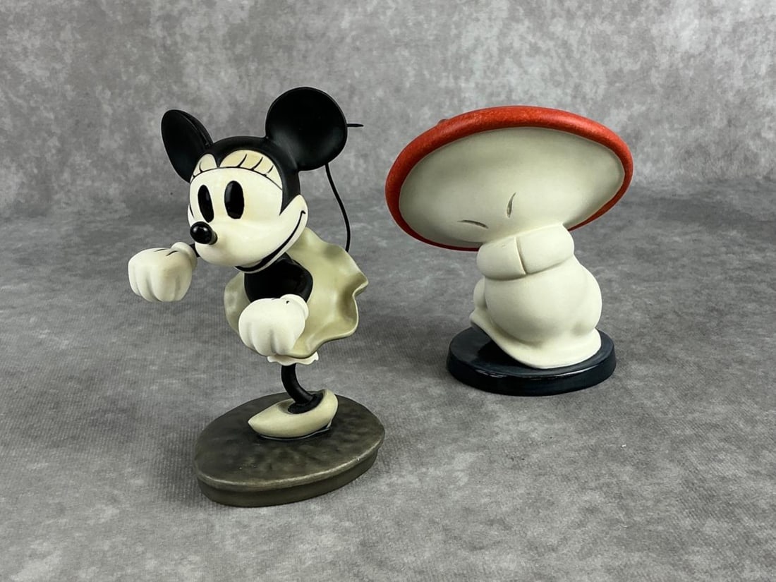 Walt Disney Classics Collection Figures: Includes a mid 1990s The Delivery Boy Im a Jazz Baby figure, and a late 1990s Fantasia Large Mushroom Dancer. Both boxes have creasing but both figures are complete with paperwork and in good conditio