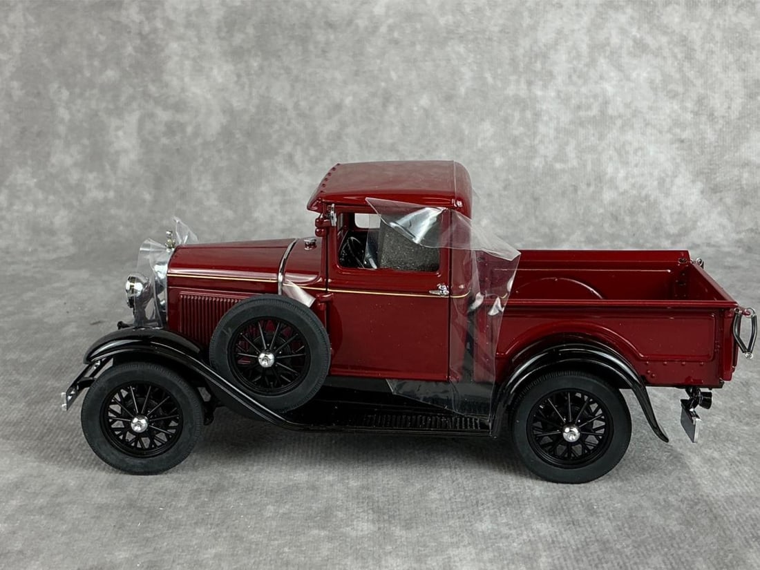 Danbury Mint 1931 Ford Pickup (1 of 10)