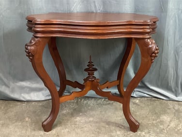 Turtle Top Table
