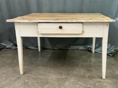 Single Drawer Farmhouse Table