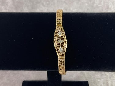 Ladies 10kt Diamond Accent Bracelet