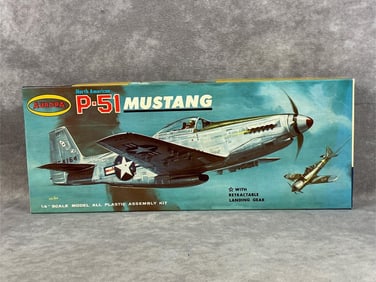 Aurora P-51 Mustang Model Kit