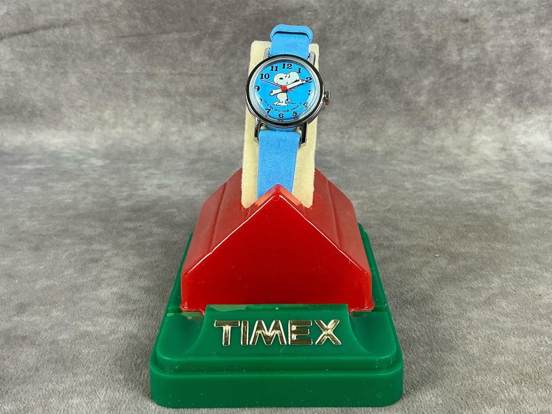1968 Timex Snoopy Watch (1 of 7)