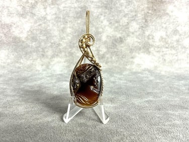 10k Gold Wrapped Cameo Pendant