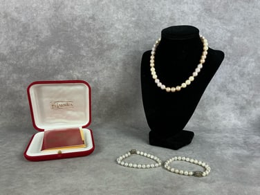 Mojorica & Monet Pearls