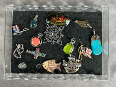 Brooches & Pendants