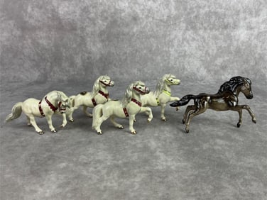 Hagen Renaker Horses