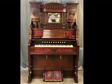 Victorian Estey Pump Reed Organ