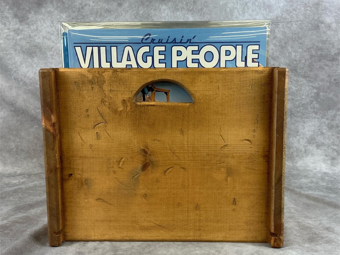 Rock Vinyl Records: 33 RPM records, over 45 in total. Each LP has a plastic sleeve. Records have not been examined out of sleeve Artists include Village People, Shaun Cassidy, The Monkees, Barry Manilow, Partridge Family