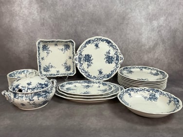 Valeria & Broch Dinnerware Set