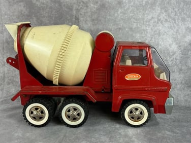 1960's Tonka Concrete Steel Press Truck
